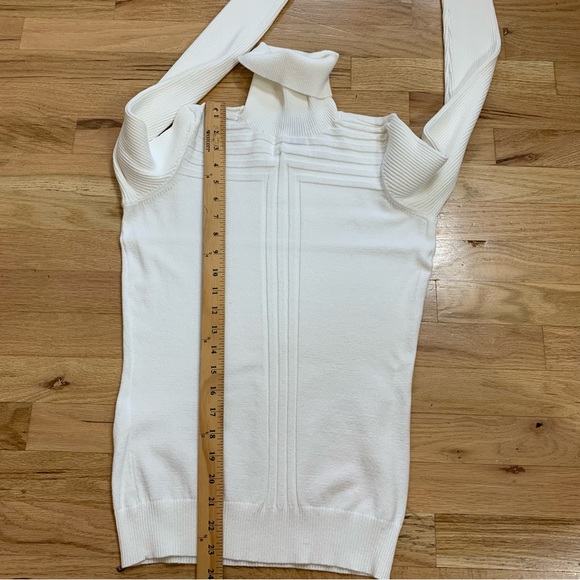 INC International Concepts Winter White Turtle Neck Sweater Size Large - Picture 11 of 14